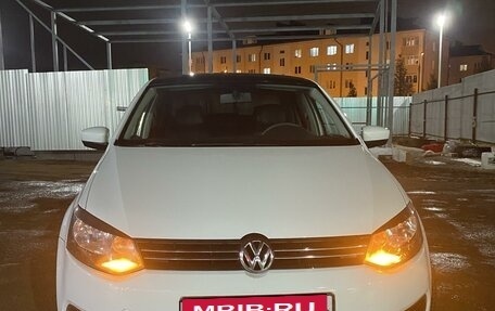 Volkswagen Polo VI (EU Market), 2014 год, 820 000 рублей, 2 фотография