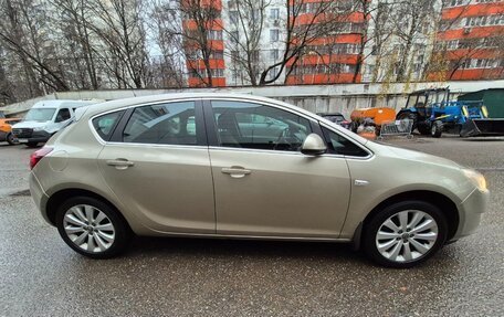 Opel Astra J, 2011 год, 1 100 000 рублей, 8 фотография