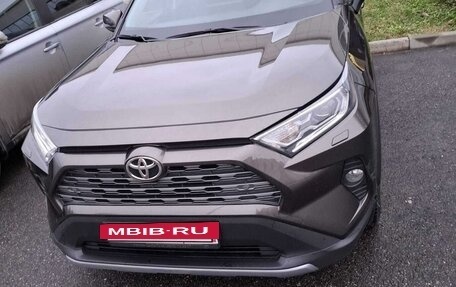 Toyota RAV4, 2021 год, 3 950 000 рублей, 7 фотография