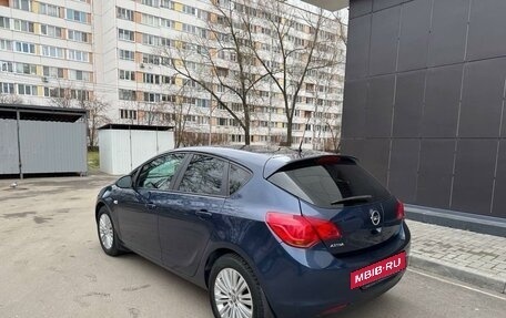 Opel Astra J, 2010 год, 745 000 рублей, 4 фотография