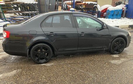 Volkswagen Jetta VI, 2010 год, 720 000 рублей, 4 фотография