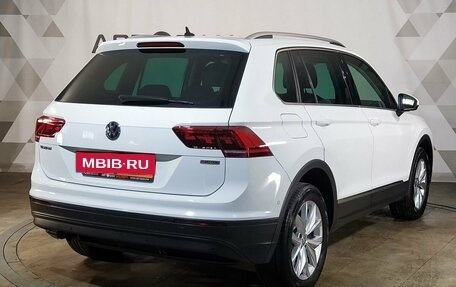 Volkswagen Tiguan II, 2020 год, 3 099 000 рублей, 3 фотография