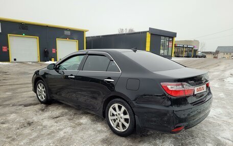 Toyota Camry, 2017 год, 2 500 000 рублей, 4 фотография