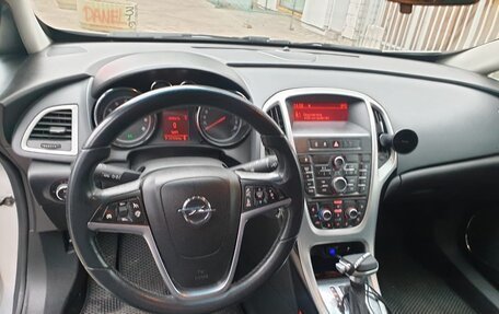 Opel Astra J, 2012 год, 1 150 000 рублей, 10 фотография