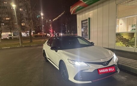 Toyota Camry, 2021 год, 4 200 000 рублей, 2 фотография