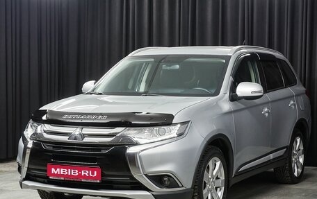 Mitsubishi Outlander III рестайлинг 3, 2015 год, 2 259 000 рублей, 1 фотография