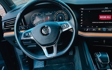 Volkswagen Touareg III, 2019 год, 5 600 000 рублей, 7 фотография