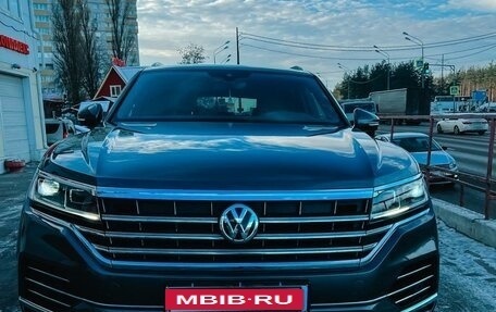 Volkswagen Touareg III, 2019 год, 5 600 000 рублей, 4 фотография