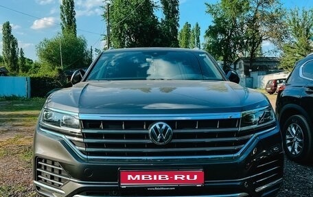 Volkswagen Touareg III, 2019 год, 5 600 000 рублей, 17 фотография