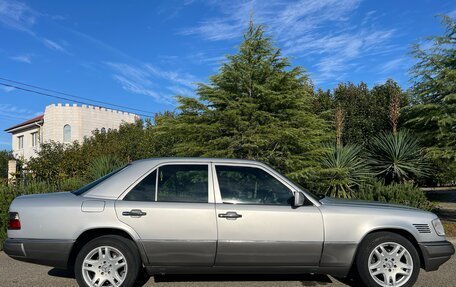 Mercedes-Benz W124, 1993 год, 800 000 рублей, 4 фотография