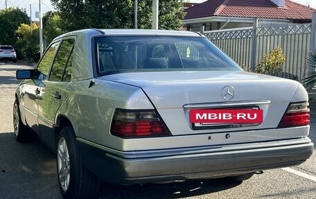 Mercedes-Benz W124, 1993 год, 800 000 рублей, 7 фотография