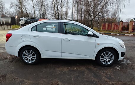 Chevrolet Aveo III, 2013 год, 990 000 рублей, 3 фотография