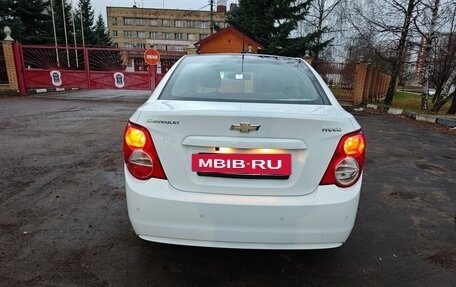 Chevrolet Aveo III, 2013 год, 990 000 рублей, 4 фотография