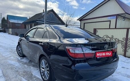 Toyota Camry, 2017 год, 2 250 000 рублей, 3 фотография