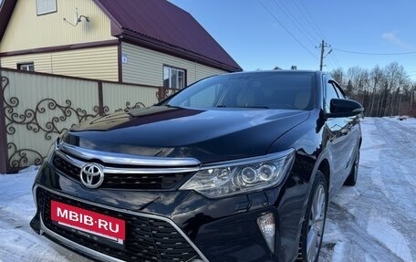 Toyota Camry, 2017 год, 2 250 000 рублей, 12 фотография