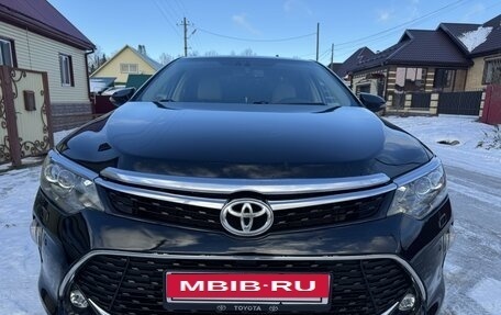 Toyota Camry, 2017 год, 2 250 000 рублей, 13 фотография