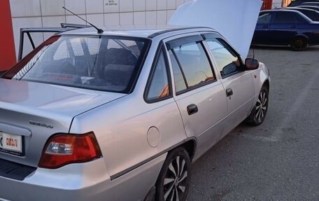 Daewoo Nexia I рестайлинг, 2010 год, 275 000 рублей, 2 фотография