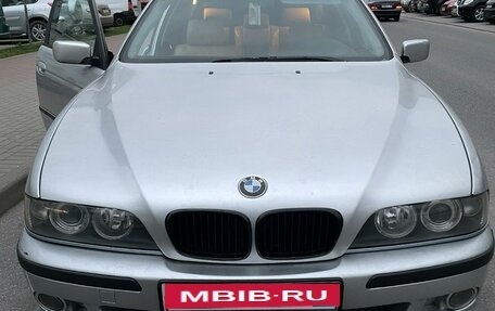 BMW 5 серия, 2000 год, 645 000 рублей, 6 фотография