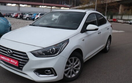 Hyundai Solaris II рестайлинг, 2017 год, 1 220 000 рублей, 1 фотография