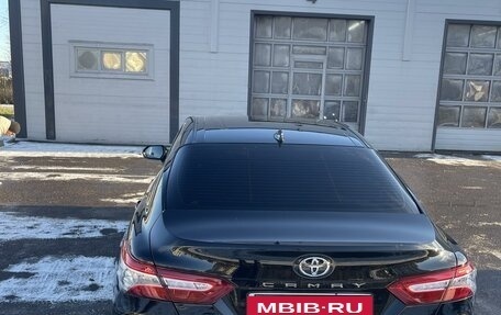 Toyota Camry, 2021 год, 3 600 000 рублей, 1 фотография