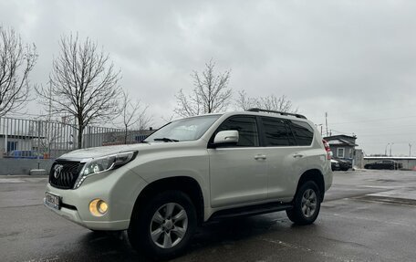 Toyota Land Cruiser Prado 150 рестайлинг 2, 2010 год, 2 500 000 рублей, 9 фотография