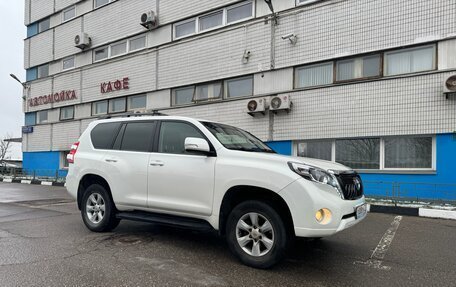 Toyota Land Cruiser Prado 150 рестайлинг 2, 2010 год, 2 500 000 рублей, 10 фотография