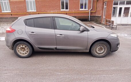 Renault Megane III, 2012 год, 800 000 рублей, 2 фотография