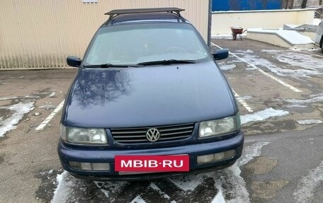 Volkswagen Passat B4, 1994 год, 230 000 рублей, 2 фотография