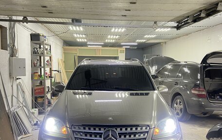 Mercedes-Benz M-Класс, 2005 год, 1 040 000 рублей, 4 фотография