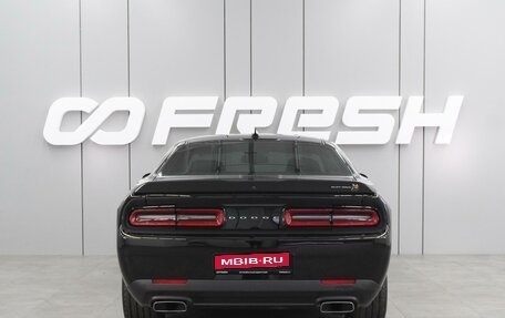 Dodge Challenger III рестайлинг 2, 2022 год, 10 000 000 рублей, 4 фотография