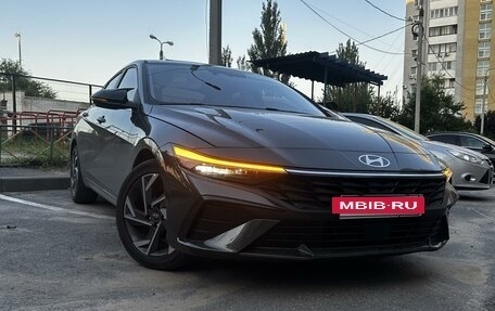 Hyundai Elantra, 2023 год, 3 105 000 рублей, 28 фотография