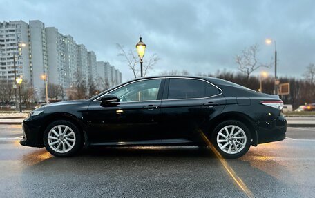 Toyota Camry, 2021 год, 3 300 000 рублей, 4 фотография