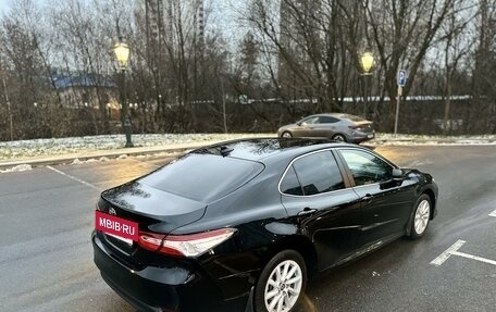 Toyota Camry, 2021 год, 3 300 000 рублей, 9 фотография