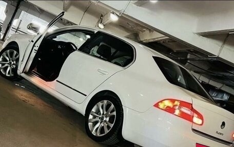 Skoda Superb III рестайлинг, 2011 год, 1 280 000 рублей, 13 фотография