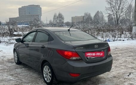 Hyundai Solaris II рестайлинг, 2014 год, 1 100 000 рублей, 5 фотография