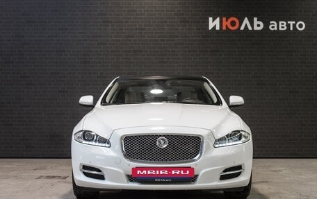 Jaguar XJ IV (X351), 2011 год, 2 390 000 рублей, 2 фотография