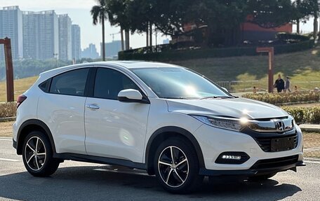 Honda Vezel, 2021 год, 1 410 000 рублей, 1 фотография