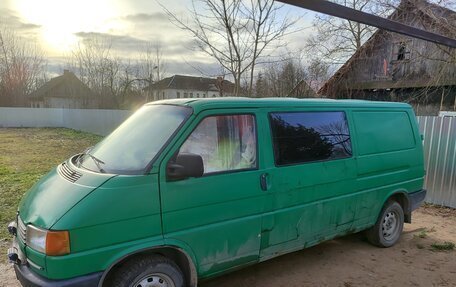 Volkswagen Transporter T4, 1992 год, 320 000 рублей, 2 фотография