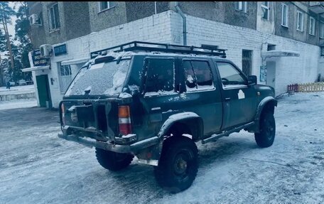 Nissan Terrano II рестайлинг, 1991 год, 350 000 рублей, 3 фотография