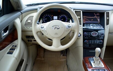 Infiniti FX II, 2013 год, 2 249 000 рублей, 11 фотография