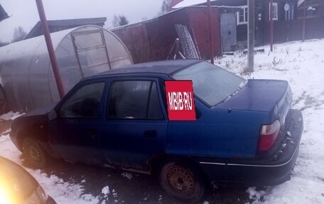 Daewoo Nexia I рестайлинг, 1999 год, 70 000 рублей, 3 фотография