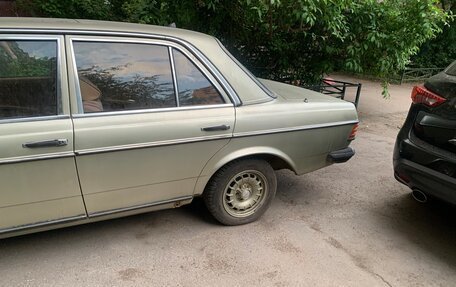 Mercedes-Benz W123, 1980 год, 450 000 рублей, 8 фотография