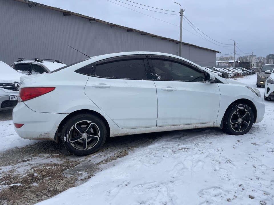 Hyundai Solaris I, 2012 год, 630 000 рублей, 7 фотография