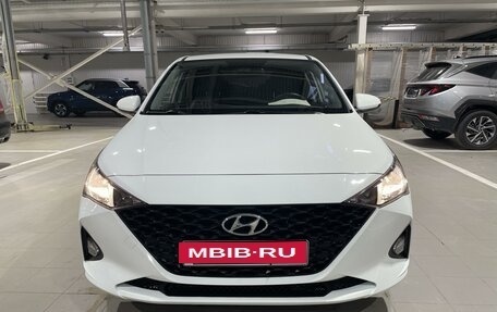 Hyundai Solaris II рестайлинг, 2020 год, 1 550 000 рублей, 1 фотография