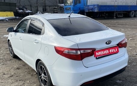 KIA Rio III рестайлинг, 2014 год, 820 000 рублей, 2 фотография