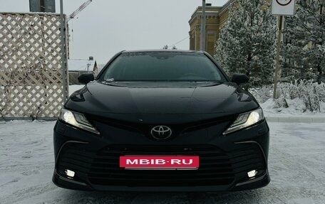 Toyota Camry, 2018 год, 2 990 000 рублей, 3 фотография