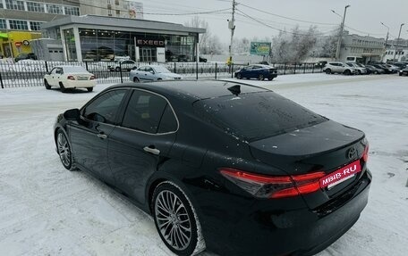 Toyota Camry, 2018 год, 2 990 000 рублей, 5 фотография