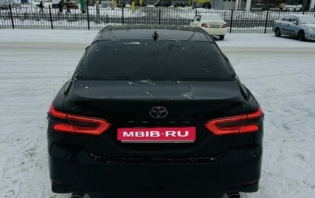 Toyota Camry, 2018 год, 2 990 000 рублей, 11 фотография