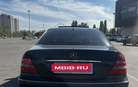 Mercedes-Benz E-Класс, 2003 год, 850 000 рублей, 3 фотография