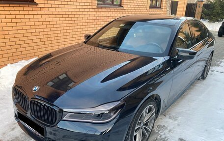 BMW 7 серия, 2017 год, 4 250 000 рублей, 3 фотография